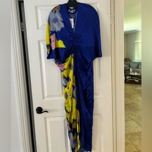 Hard to find dress for a special occasion. Beautiful elegant comfortable dress